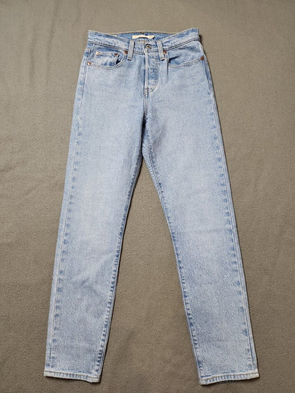 Levi's Premium Wedgie Straight Jeans Size 25 Light Wash Button Fly